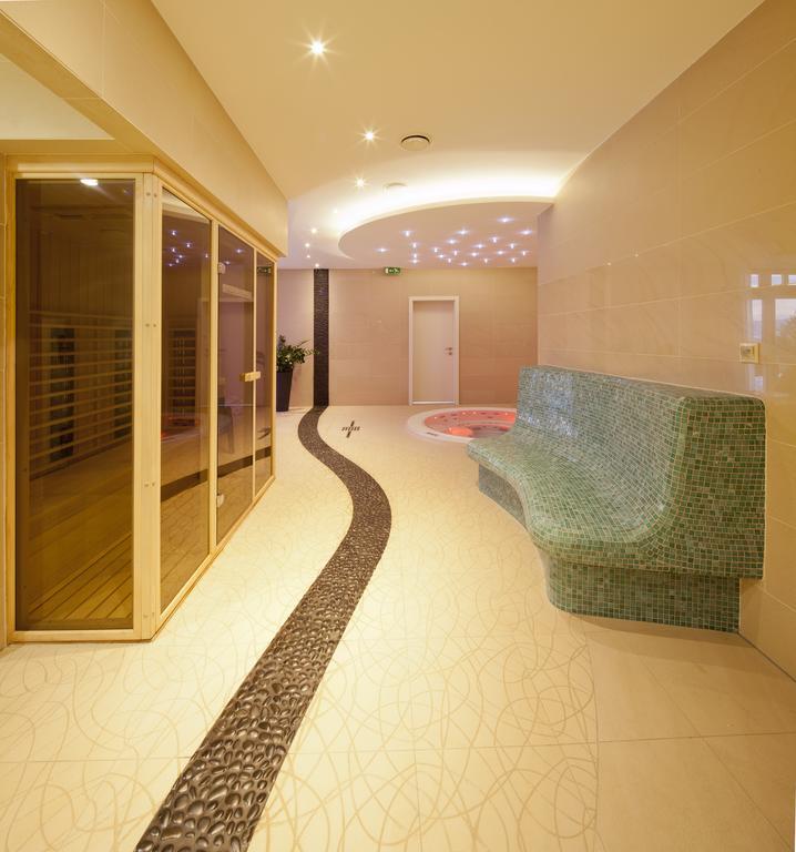 Hotel Green Dolny Kubin Bagian luar foto